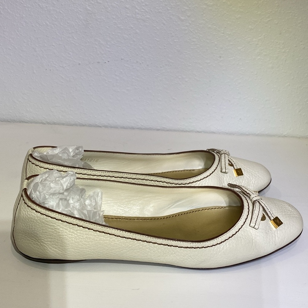 Louis Vuitton Leather Ballet Flats | Size 39 - Picture 9 of 16